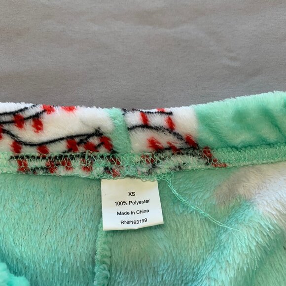 Holiday Themed Girls Winter Set. Size 14/XS. Snowman. New Year. - Picture 10 of 12